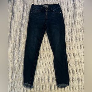 Refuge circle zipper frayed hem jeans sz 0